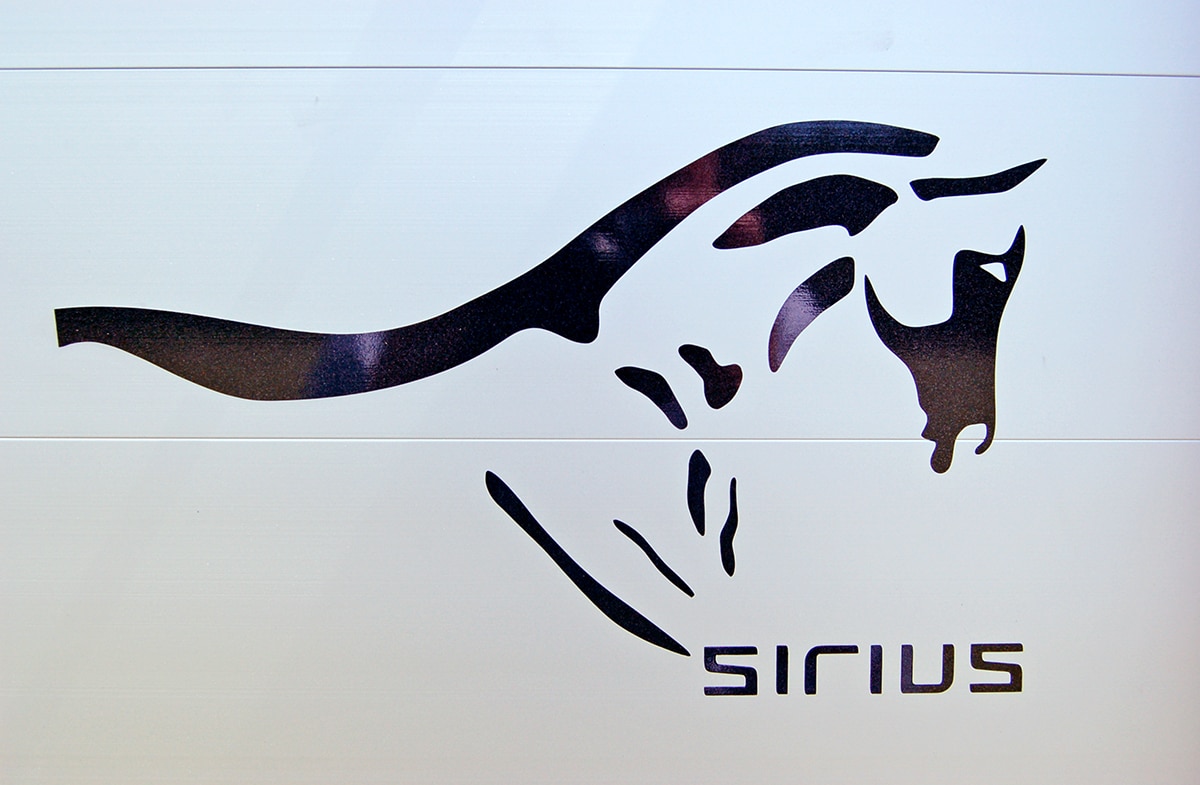 Anhänger Österreich, Pferdeanhänger, Sirius S75 Alu, Pferdeanhänger Sirius S75 Alu Gehäuse, Ansicht Logo Sirius